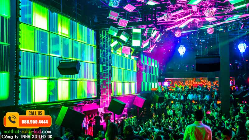 thi công lắp đặt màn hình led quán karaoke / bar dạng phân giải cao