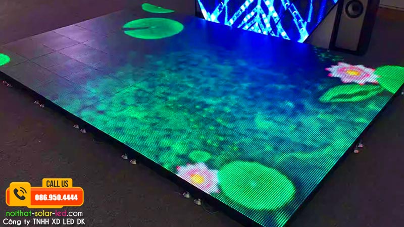 thì công màn hình led quán bar, karaoke dạng lát sàn
